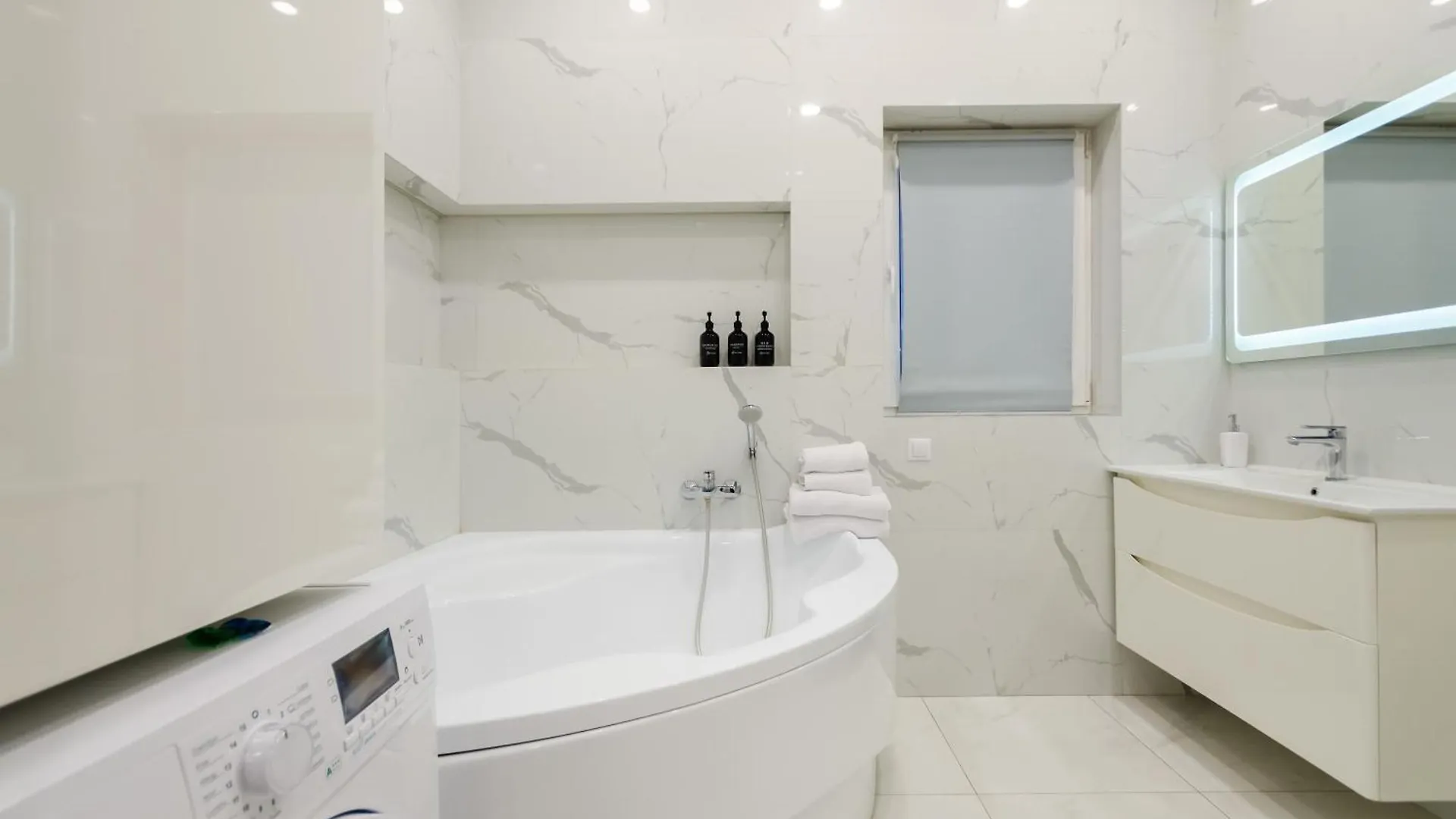 На Видалення!Petrovdom Apartments 267-373 In Rc Central Park, 7 John Mccain Street 基輔