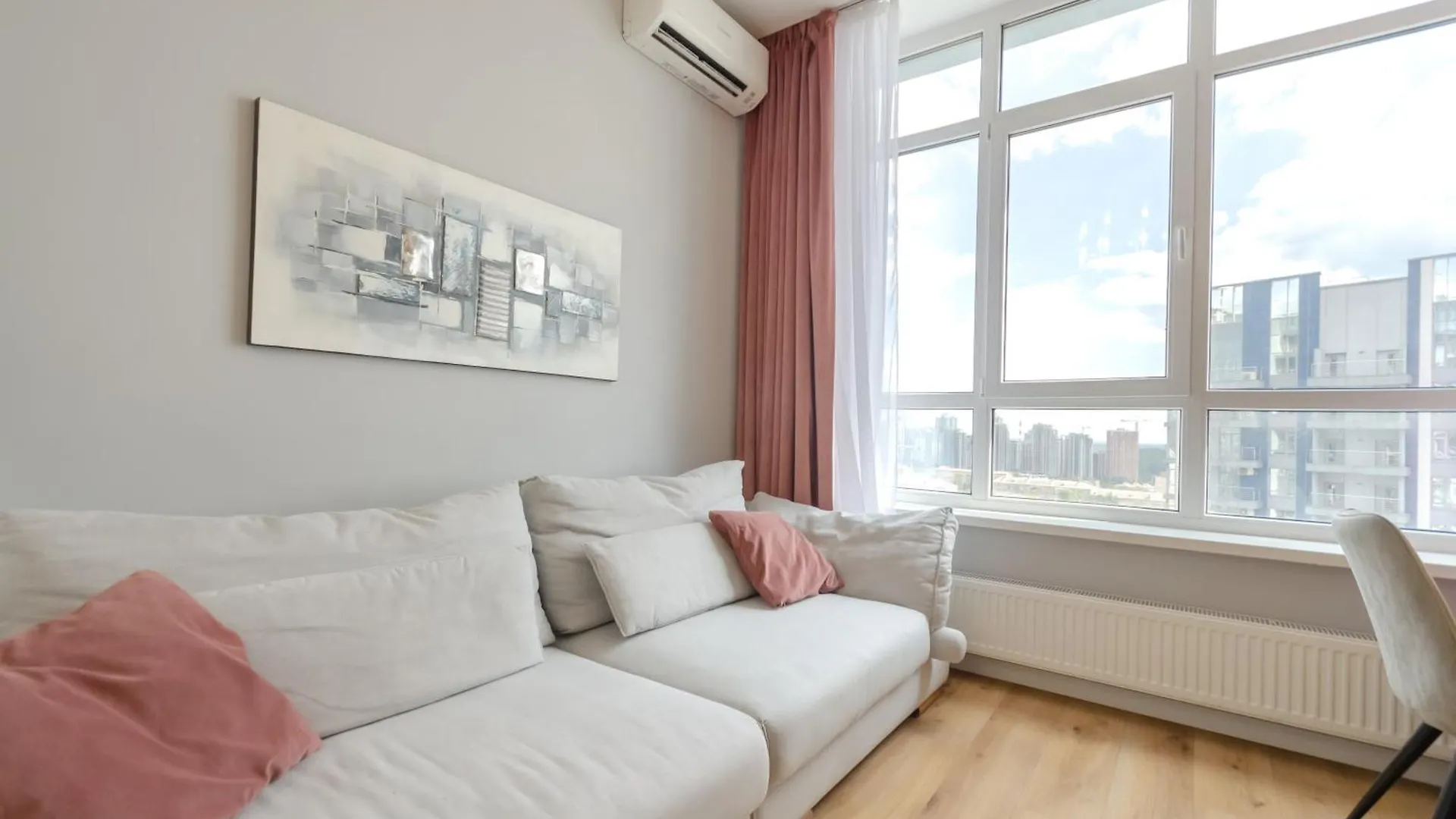 На Видалення!Petrovdom Apartments 267-373 In Rc Central Park, 7 John Mccain Street 基輔